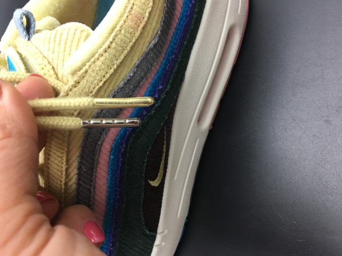 AIR MAX 1/97 SEAN WOTHERSPOON AJ4219-400