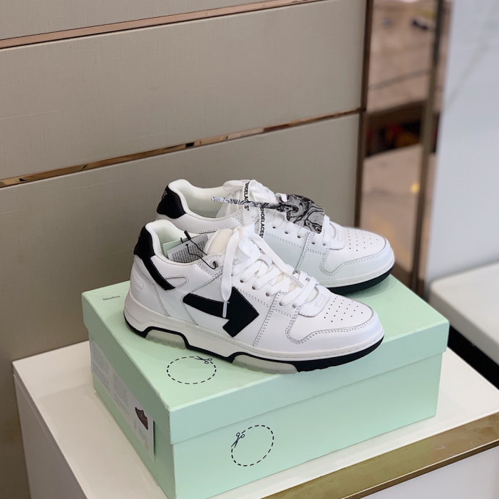 OFF WHITE™ C/O VIRGIL ABLOH OUT OF OFFICE LOW-TOP LEATHER SNEAKERS "OOO"