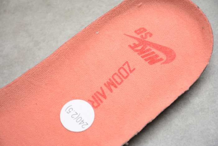 Nike SB Dunk Low “Pink Pig” CV1655-600