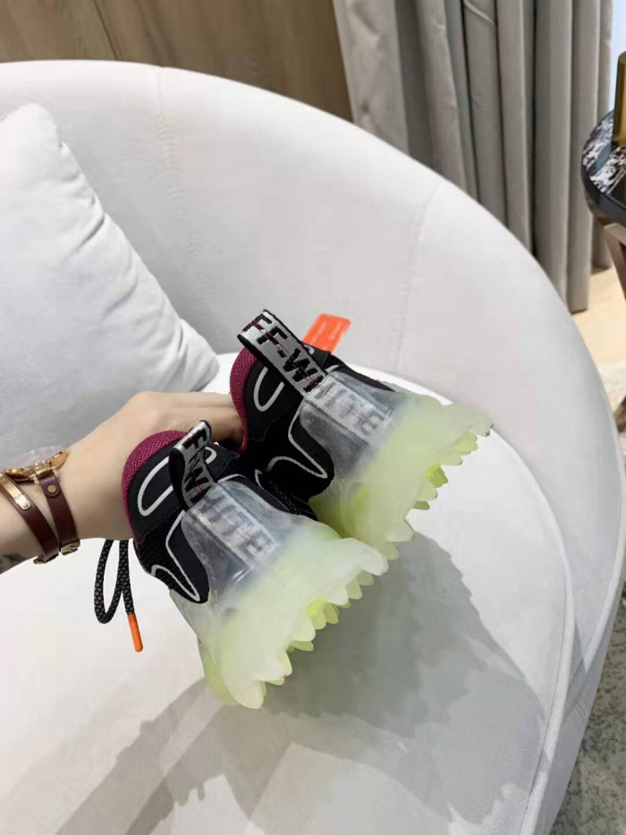 OFF-WHITE C/O ODSY-1000 SNEAKER