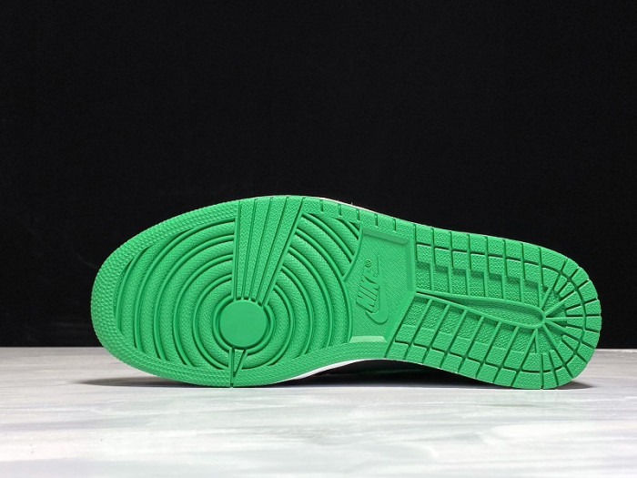 Air Jordan 1 High “Pine Green” 555088-030
