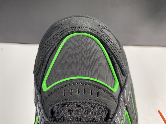 OFF WHITE NIKE AIR RUBBER DUNK “GREEN STRIKE" CU6015-001