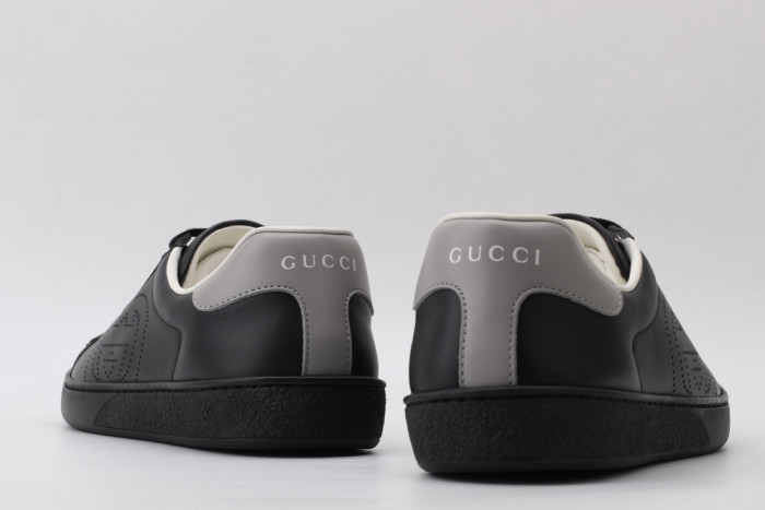 G*u*i low-top sneaker