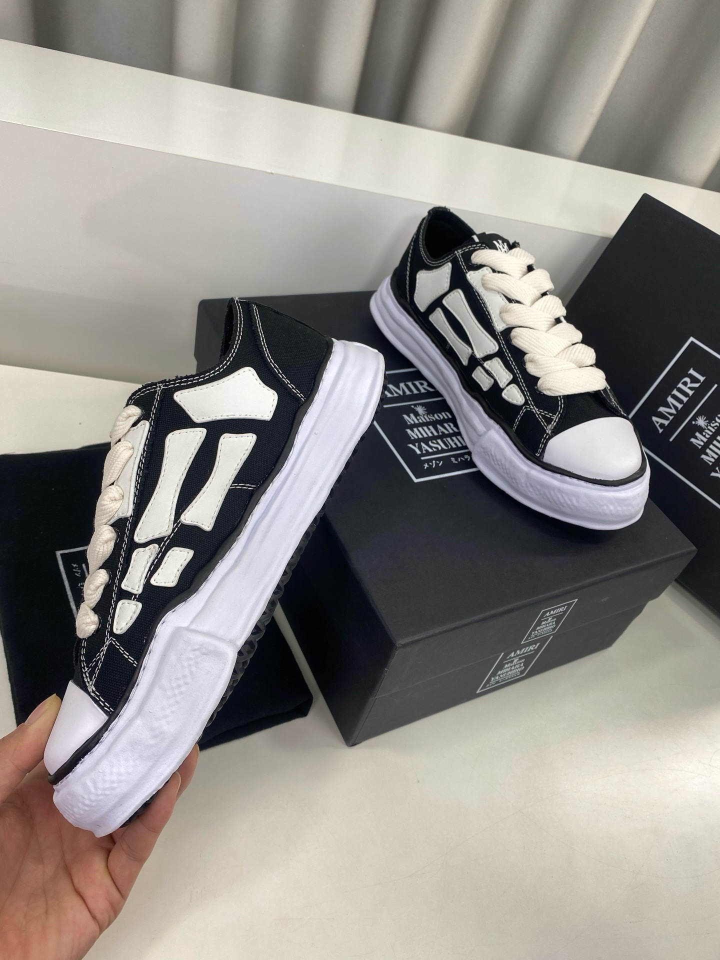 Ma*s*n mihara yasuhiro mmy sneaker